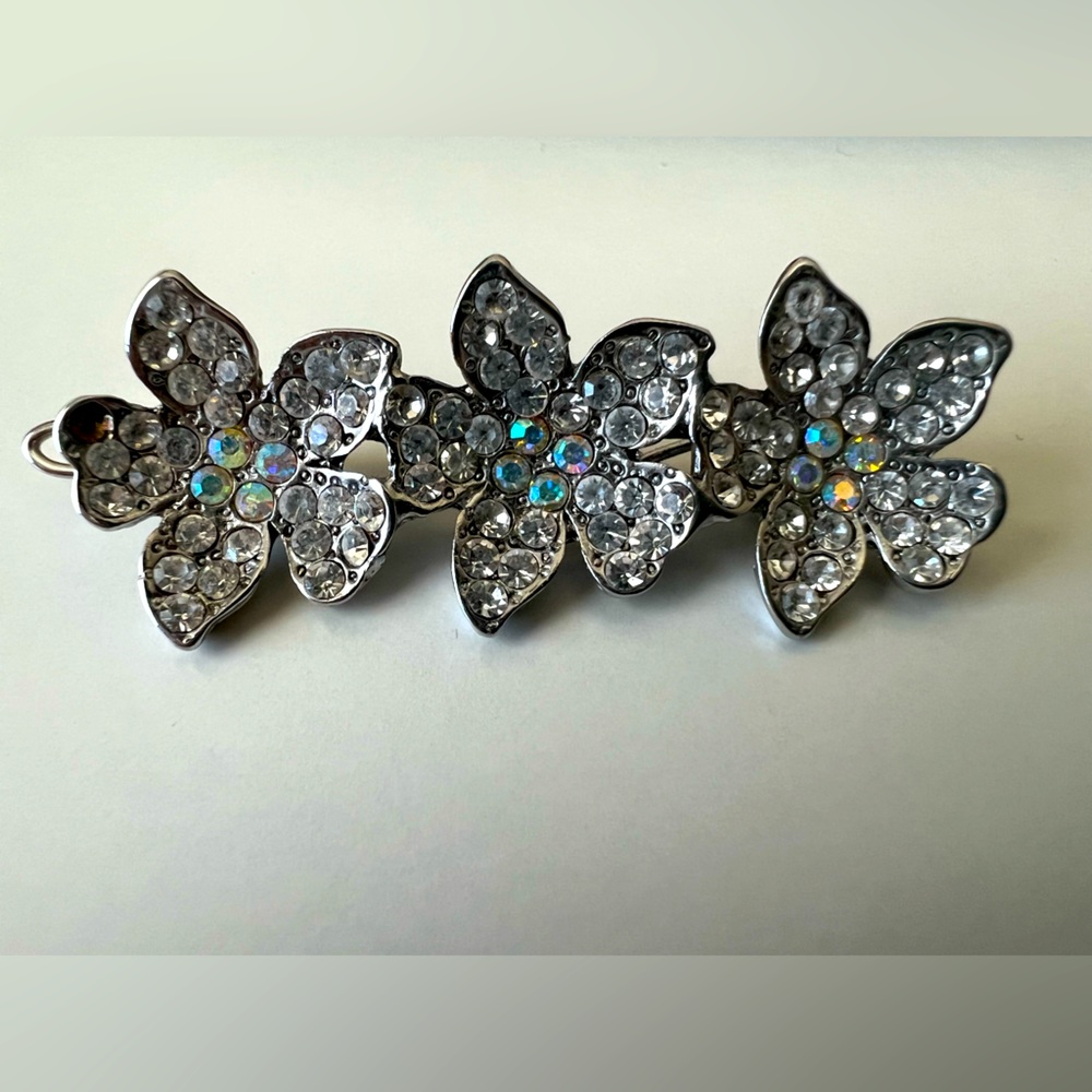 Rhinestone flower bridal hair barrette.